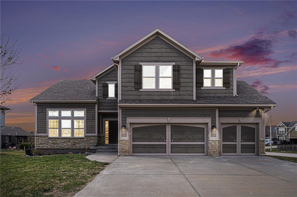 Listing Photo MLS #HMS2537904
