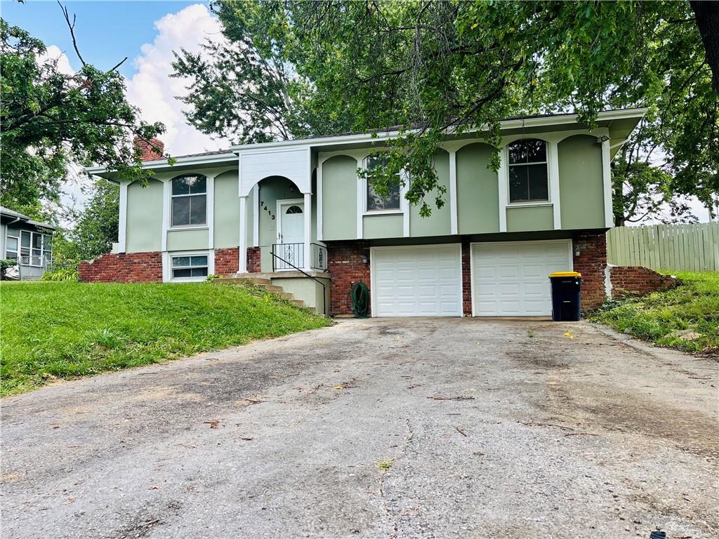 Listing Photo MLS #HMS2538071