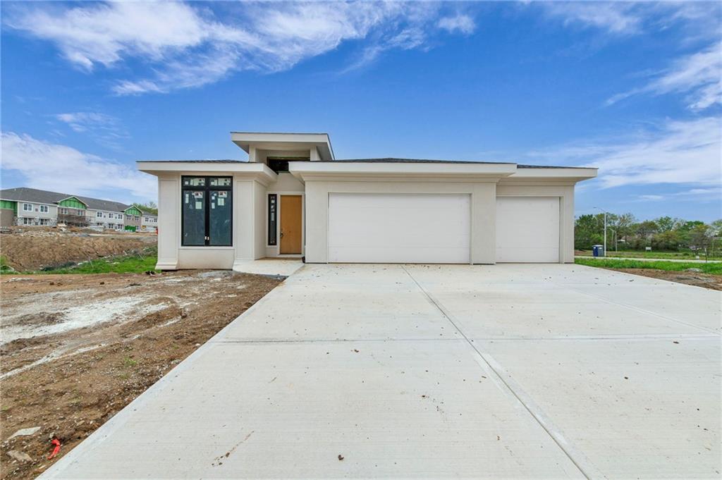 Listing Photo MLS #HMS2538102