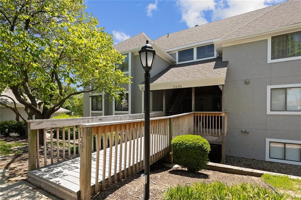Listing Photo MLS #HMS2538216