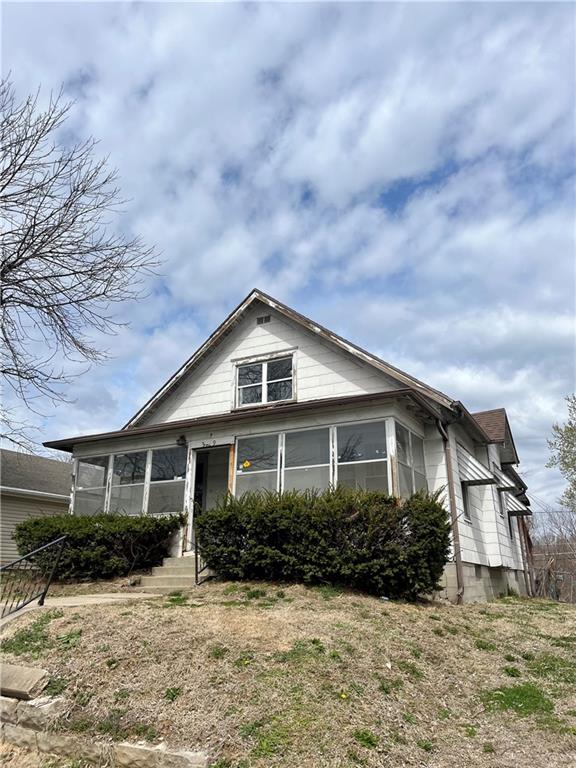 Listing Photo MLS #HMS2538245