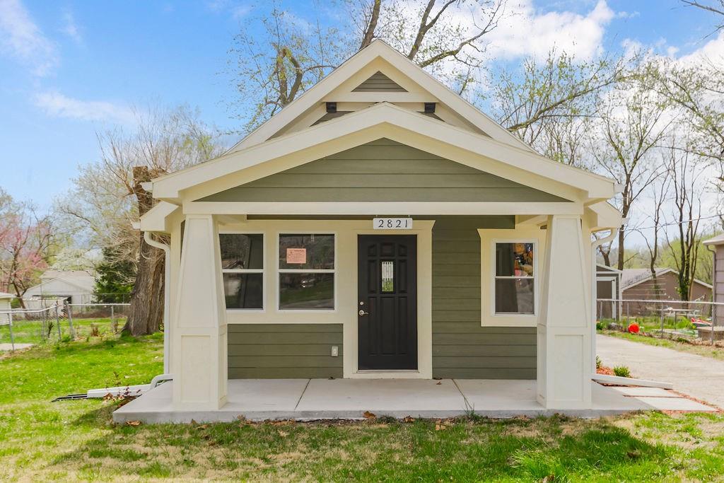 Listing Photo MLS #HMS2538976