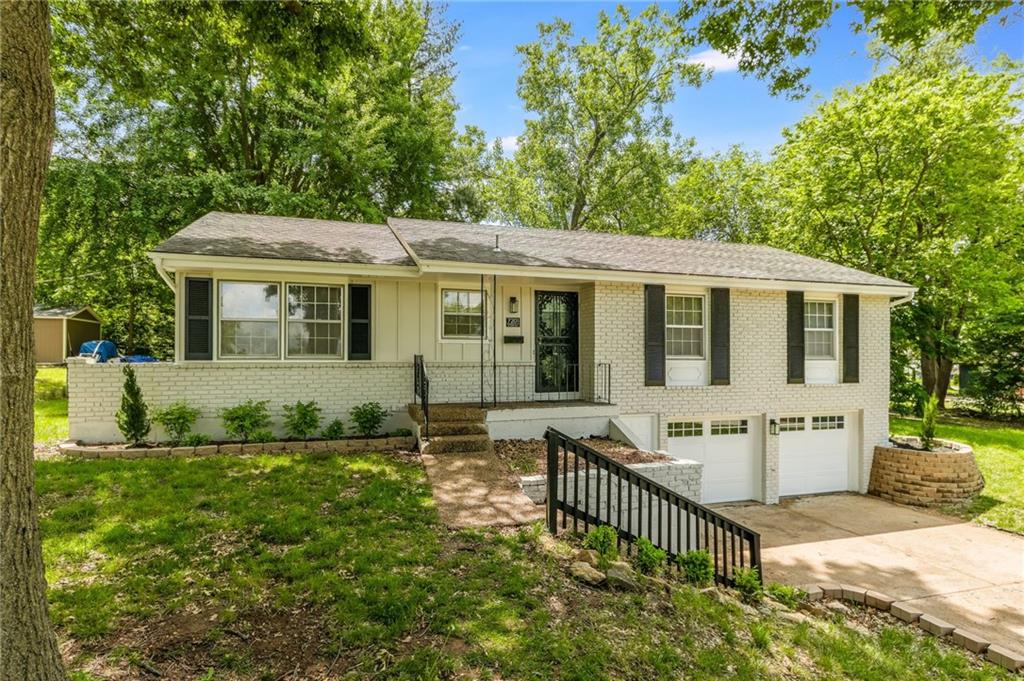 Listing Photo MLS #HMS2539200