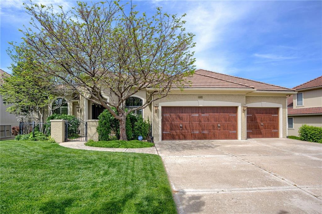 Listing Photo MLS #HMS2539467
