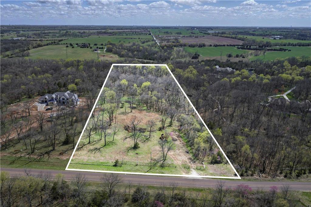 Listing Photo MLS #HMS2539702