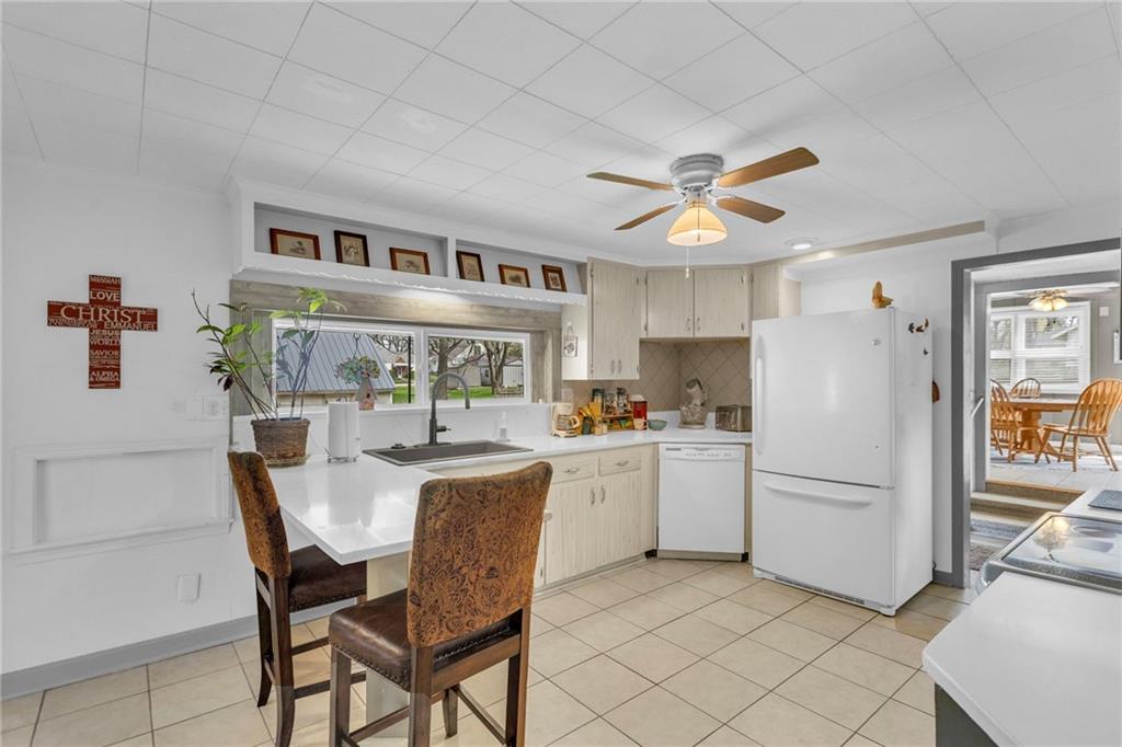 Listing Photo MLS #HMS2539713