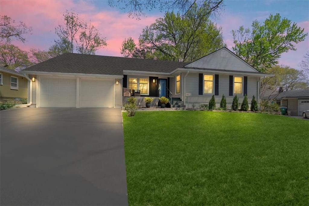 Listing Photo MLS #HMS2539836
