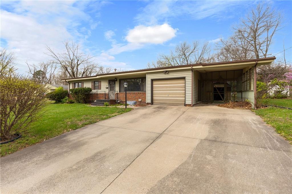 Listing Photo MLS #HMS2540049