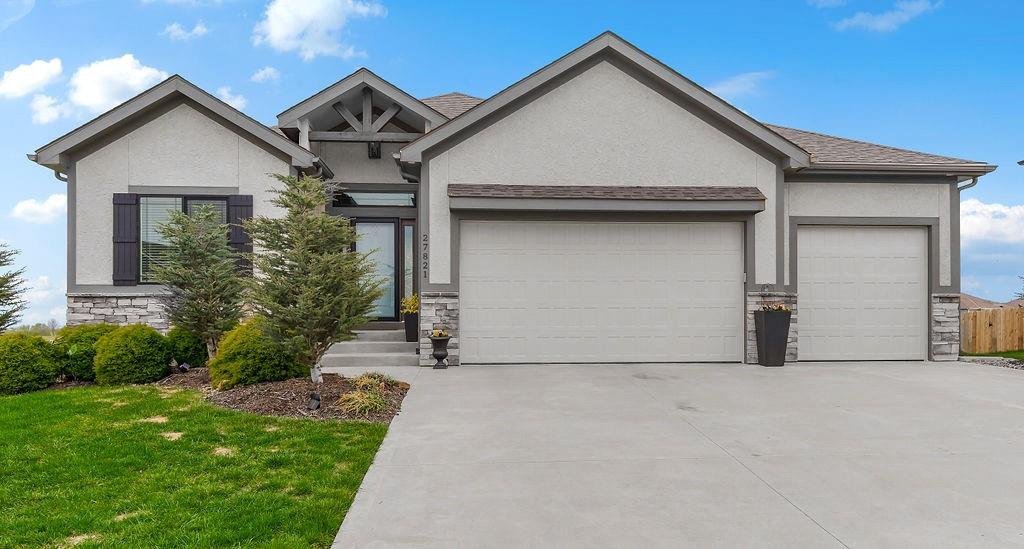 Listing Photo MLS #HMS2541120