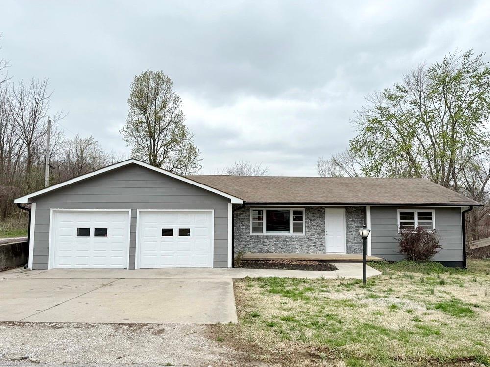 Listing Photo MLS #HMS2541124