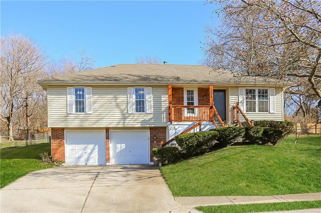 Listing Photo MLS #HMS2541131