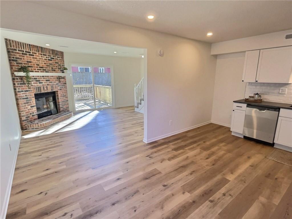 Listing Photo MLS #HMS2541148