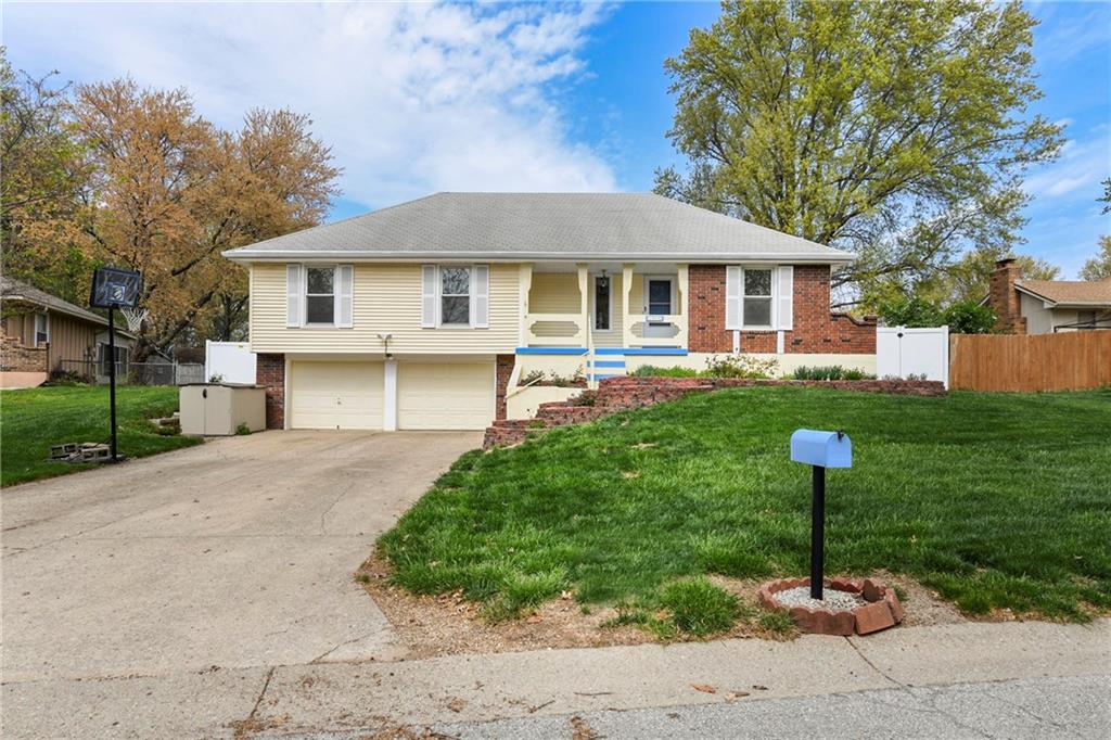 Listing Photo MLS #HMS2541213