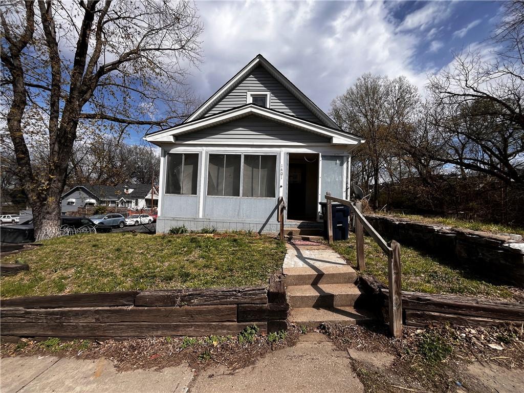 Listing Photo MLS #HMS2541272