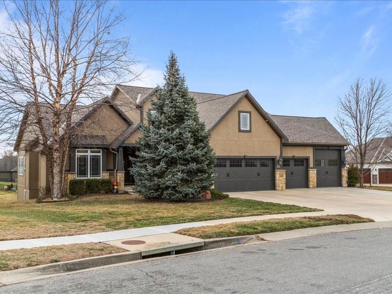 Listing Photo MLS #HMS2541303