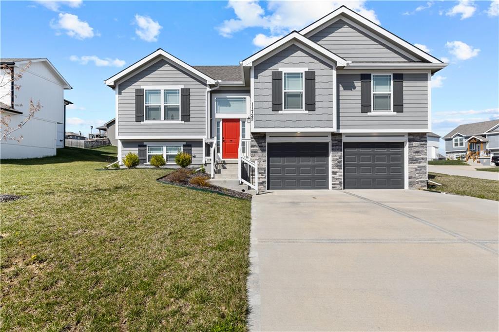 Listing Photo MLS #HMS2541465