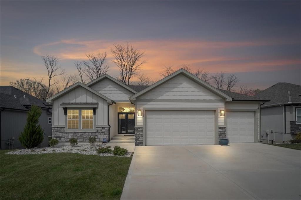 Listing Photo MLS #HMS2541540