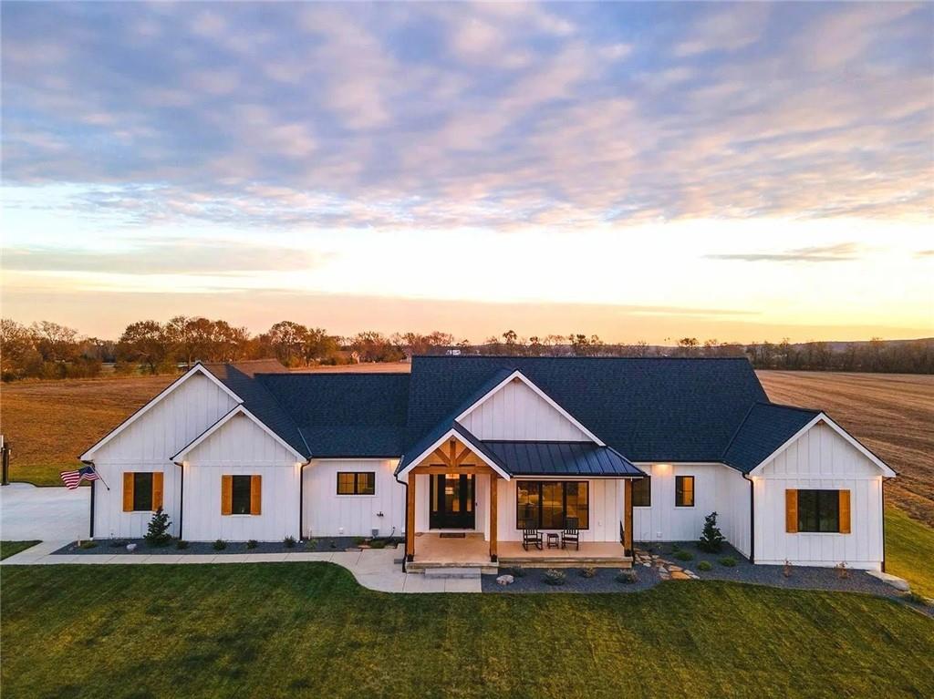 Listing Photo MLS #HMS2541563