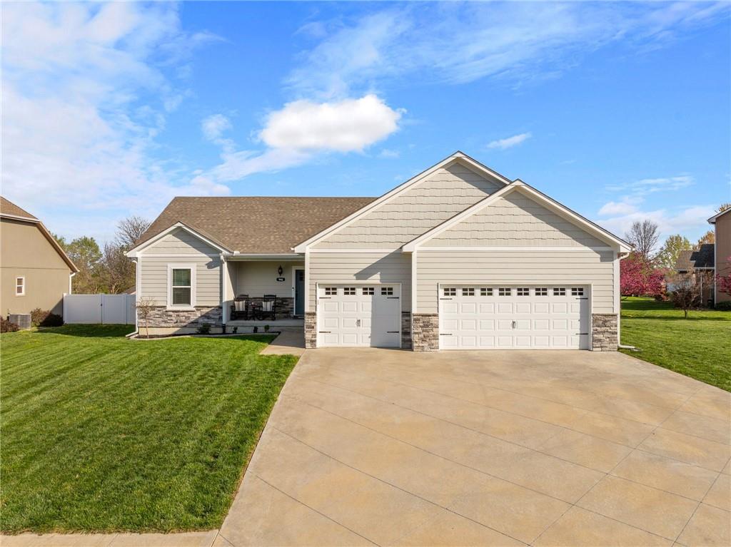 Listing Photo MLS #HMS2541613