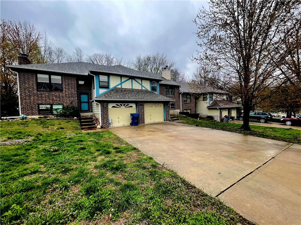Listing Photo MLS #HMS2541688