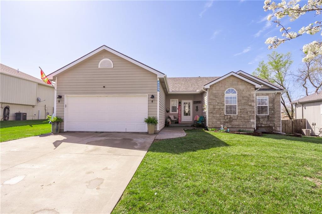 Listing Photo MLS #HMS2541795