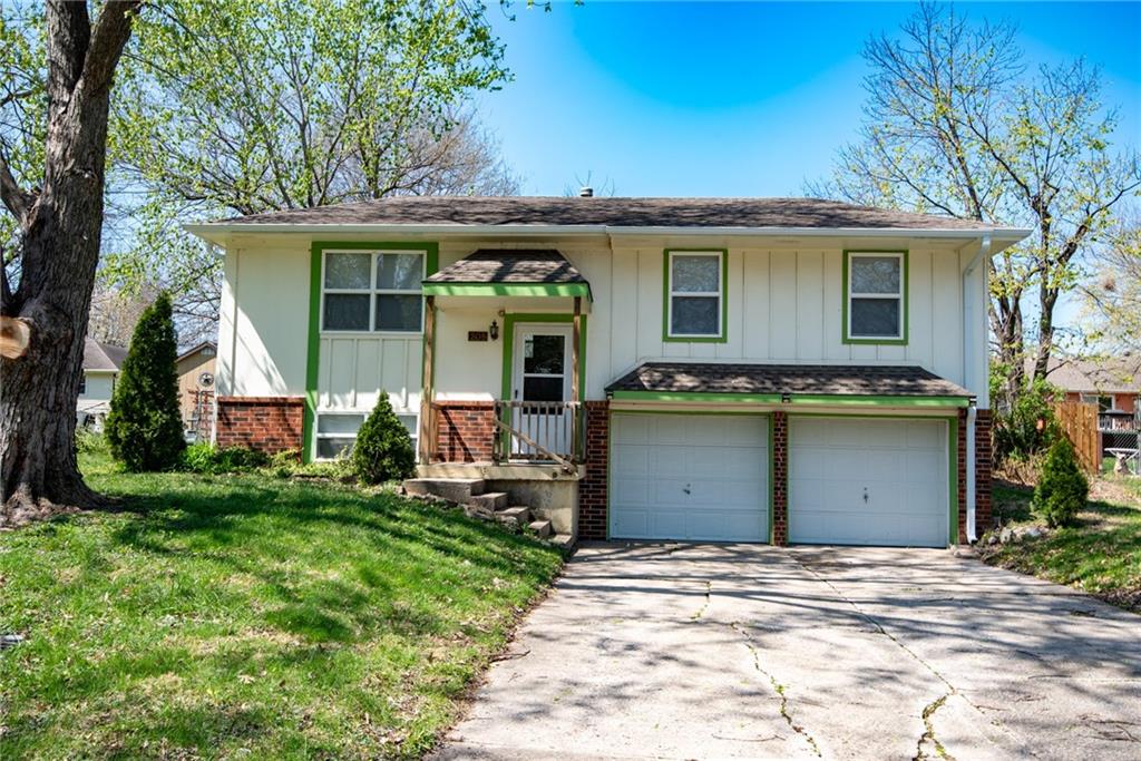 Listing Photo MLS #HMS2541808