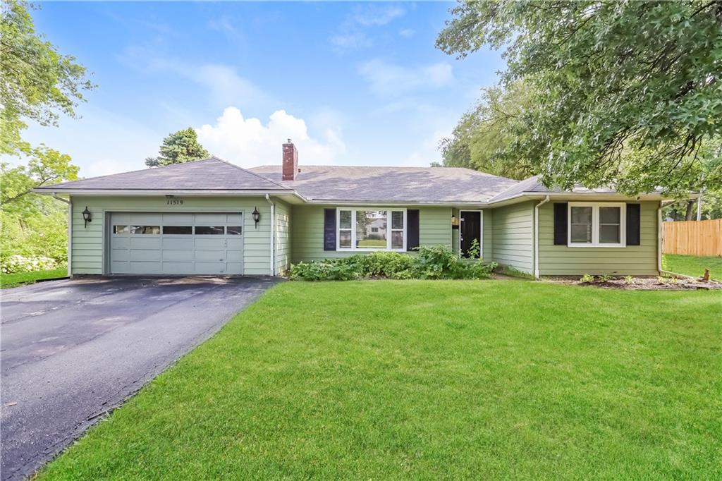 Listing Photo MLS #HMS2541832