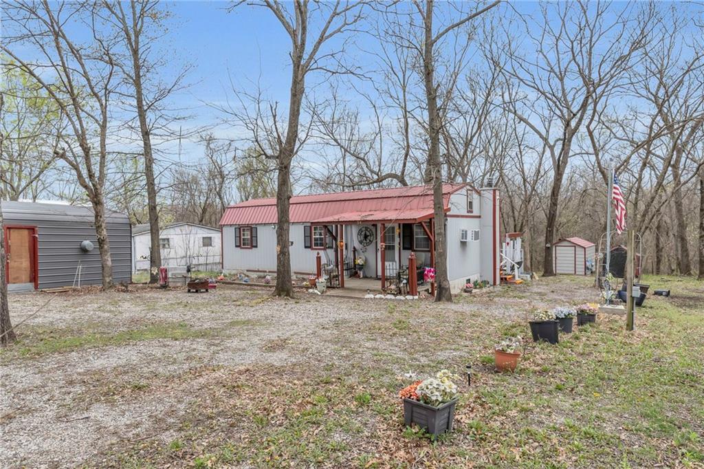Listing Photo MLS #HMS2541875