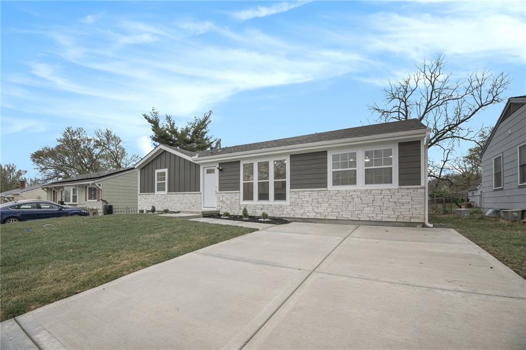 Listing Photo MLS #HMS2541965