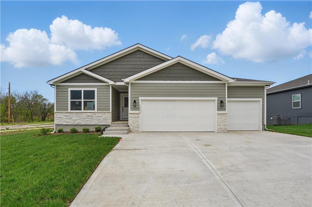 Listing Photo MLS #HMS2542013