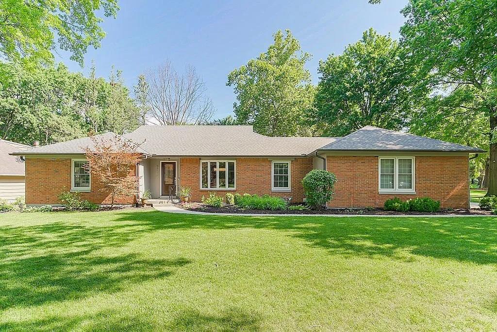 Listing Photo MLS #HMS2542033