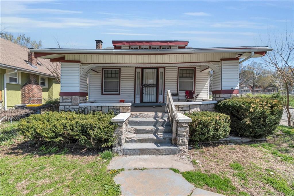 Listing Photo MLS #HMS2542353