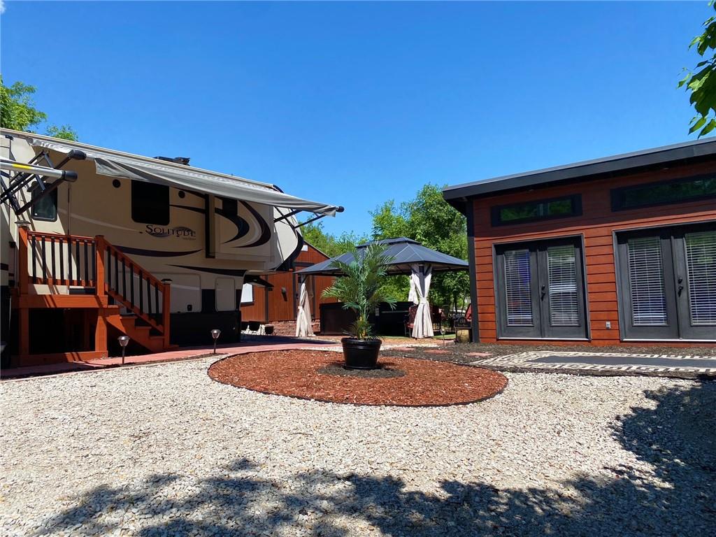 Listing Photo MLS #HMS2542366