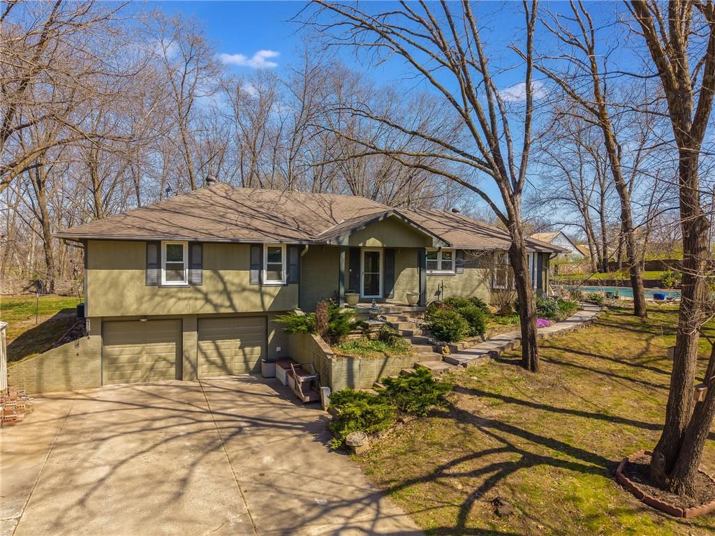 Listing Photo MLS #HMS2542375