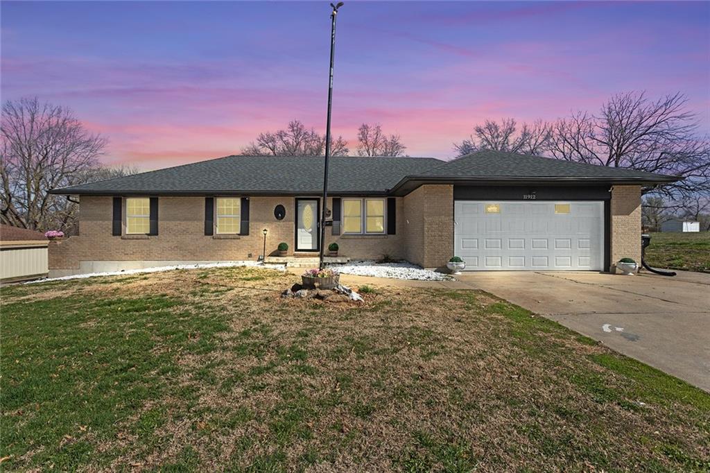 Listing Photo MLS #HMS2542412