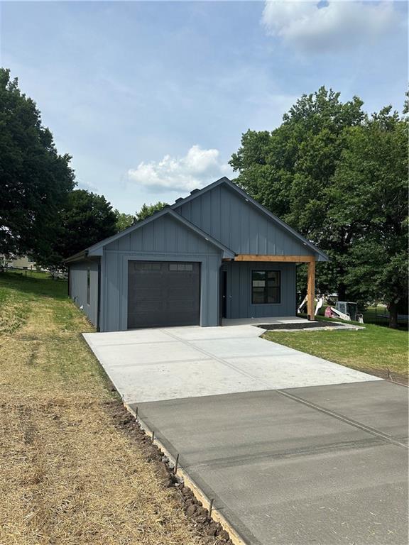 Listing Photo MLS #HMS2542577