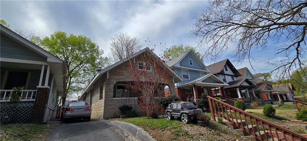 Listing Photo MLS #HMS2542578