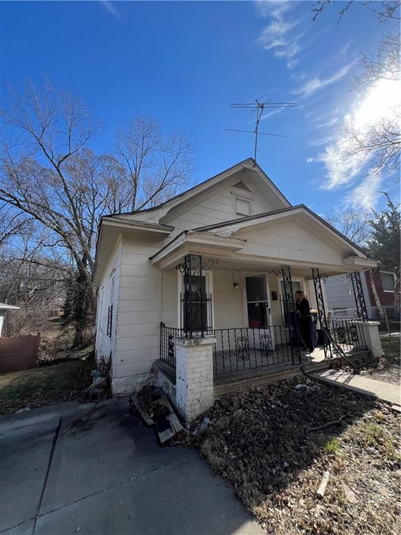 Listing Photo MLS #HMS2542636