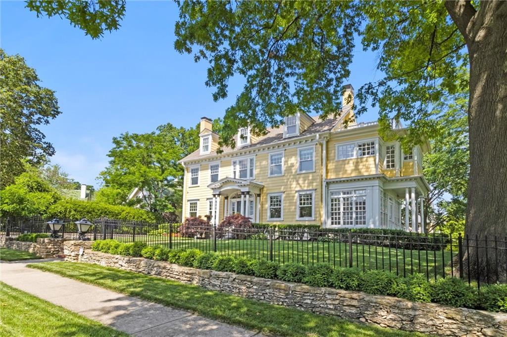 Listing Photo MLS #HMS2542715
