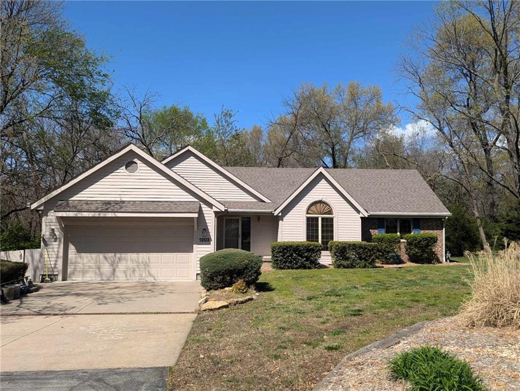 Listing Photo MLS #HMS2542773
