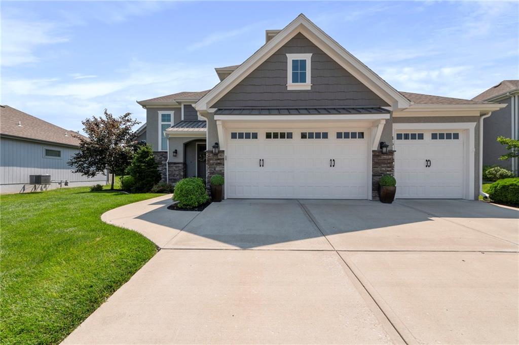 Listing Photo MLS #HMS2542870