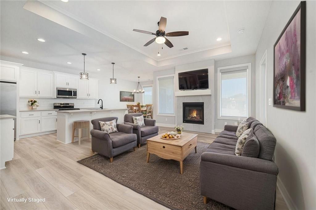 Listing Photo MLS #HMS2542936