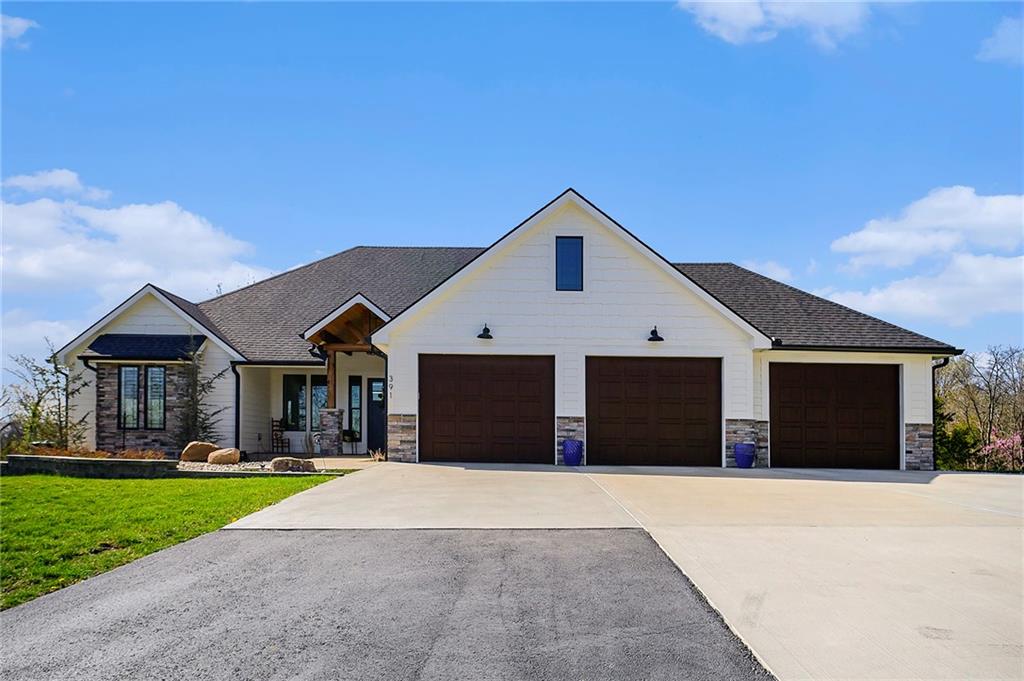 Listing Photo MLS #HMS2543020