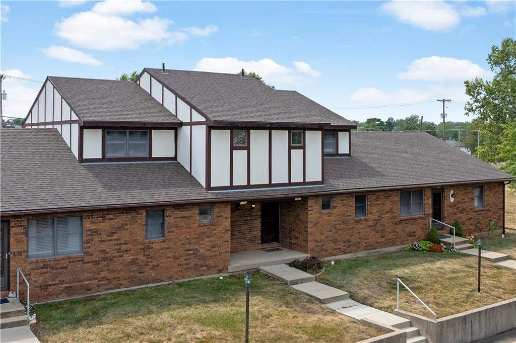 Listing Photo MLS #HMS2543026