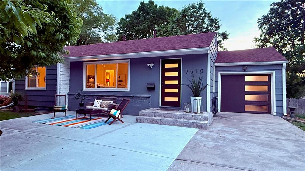 Listing Photo MLS #HMS2543211