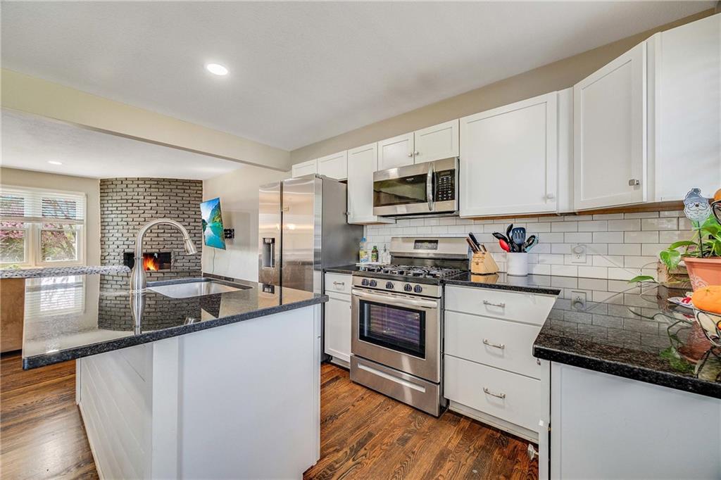 Listing Photo MLS #HMS2543359