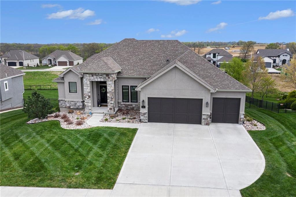 Listing Photo MLS #HMS2543376