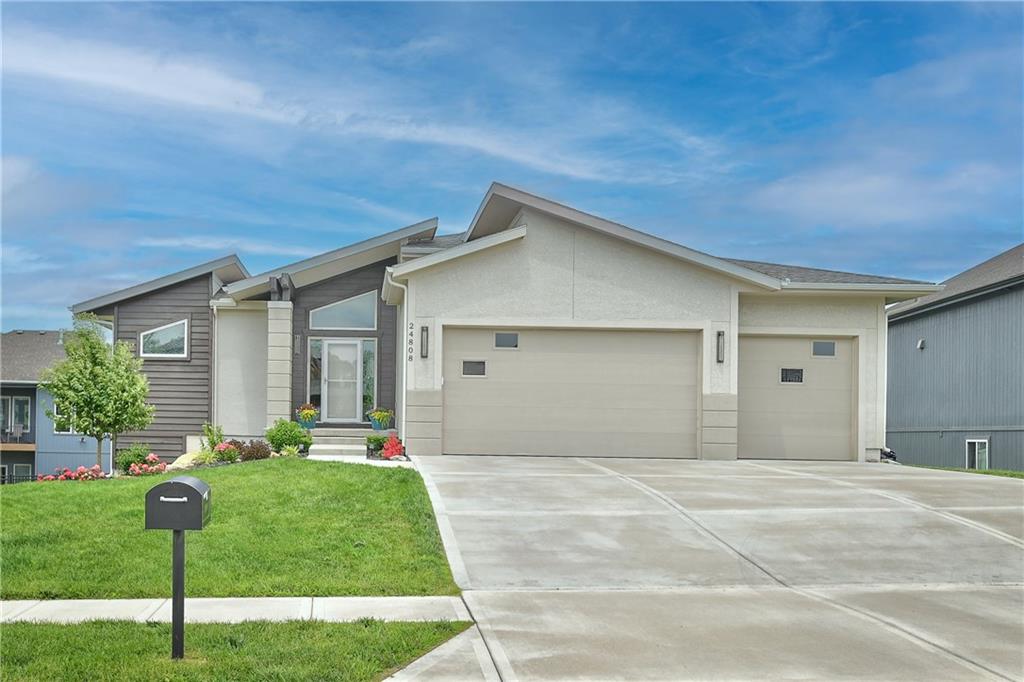 Listing Photo MLS #HMS2543556