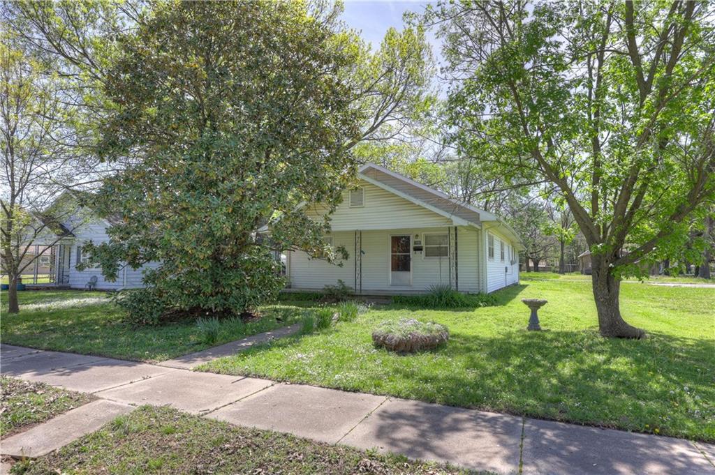 Listing Photo MLS #HMS2543875