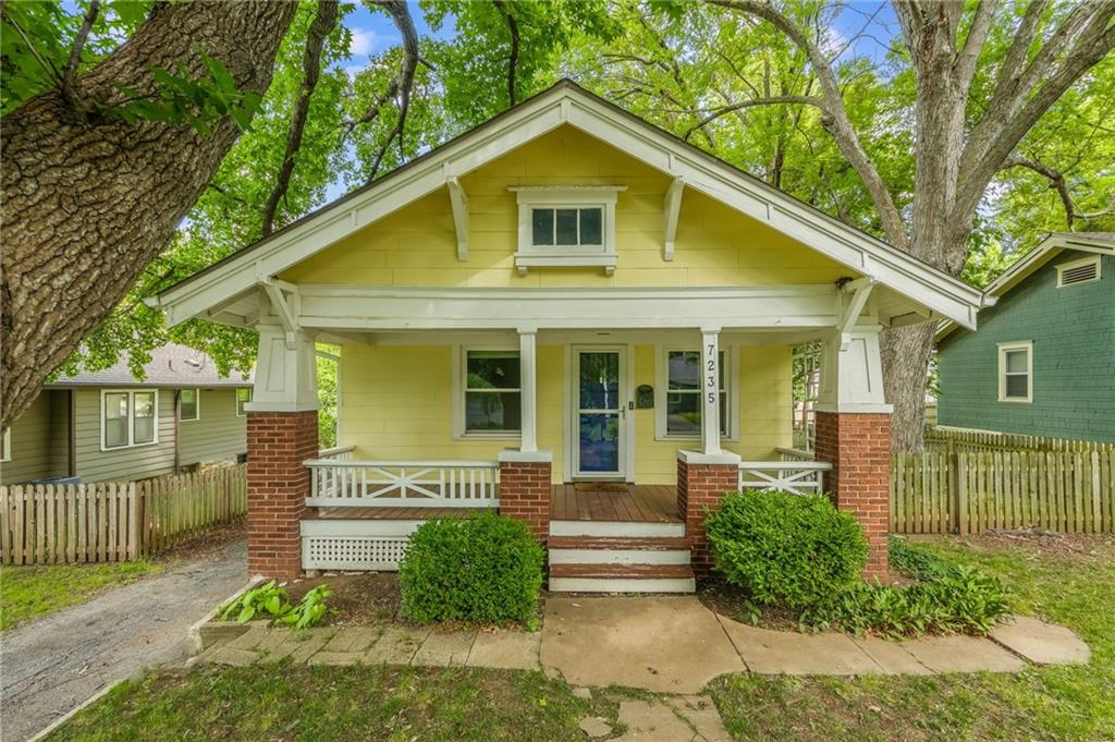 Listing Photo MLS #HMS2544152